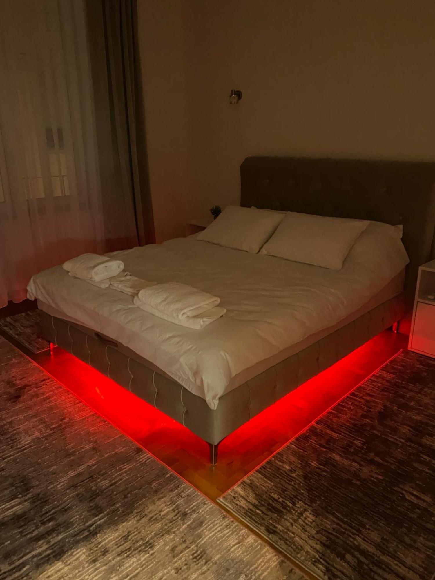 Sarajevo Luxury Apartment - 50 M From Old Sarajevo Clock Tower Extérieur photo